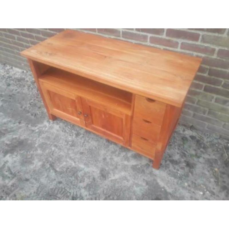 Teak houten tv kastje- met 3 laadjes en 2 deurtjes
