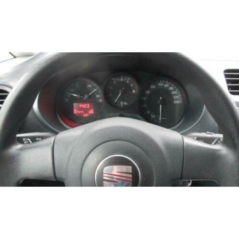 SEAT Leon 1.6 Reference Airco Nieuw APK Nette Auto NAP