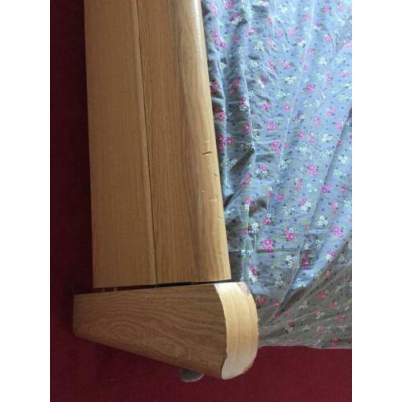 Bedframe hout