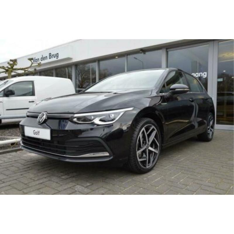 Volkswagen Golf 8 1.5 eTSI DSG 1st Edition Style | 18 inch L
