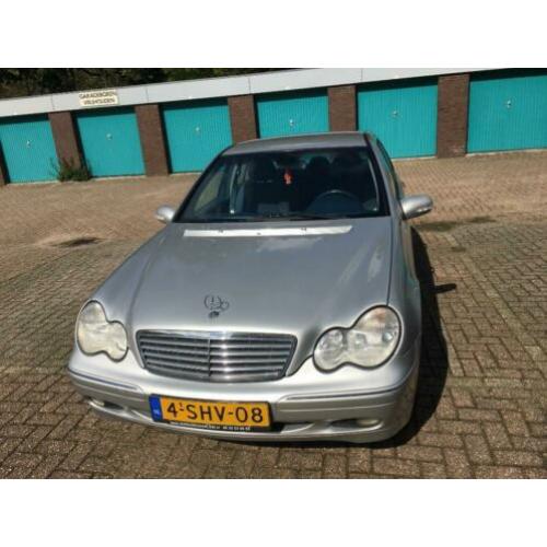Mercedes C-Klasse 2.0 C180 Sedan 2000 Grijs
