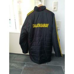 Nieuw %100 orgineel GALATASARAY jas vest, lezen?