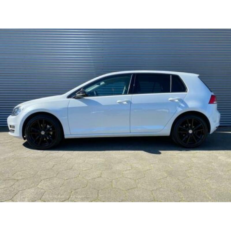 Volkswagen Golf 1.4 TSI Highline /NAVI GROOT/XENON/STOELVERW