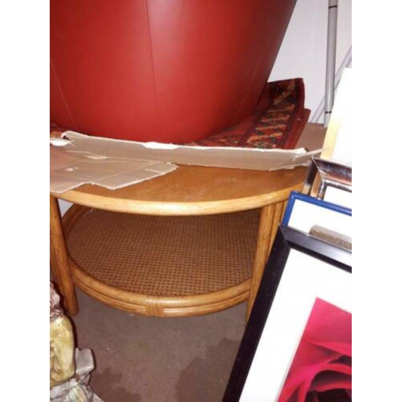 ronde en rechthoekige salontafel