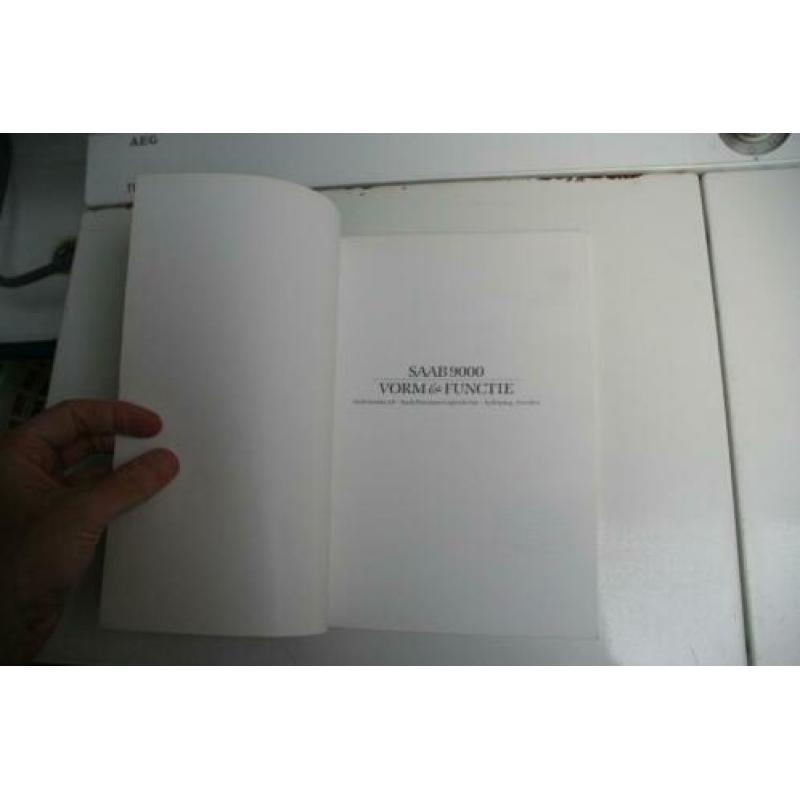 Folder / boek Saab 9000 Vorm en Functie (1987) (38)