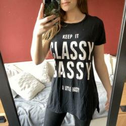 Zwart shirt | Keep it classy, sassy, little nasty | Maat XS