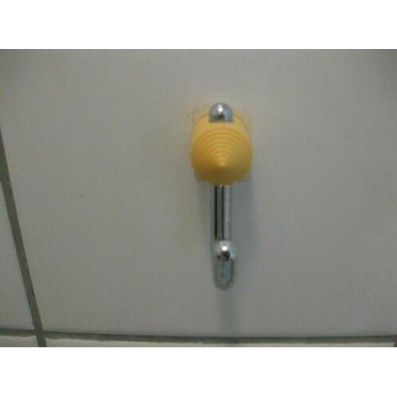 3 delige set toiletaccessoires, € 10,00