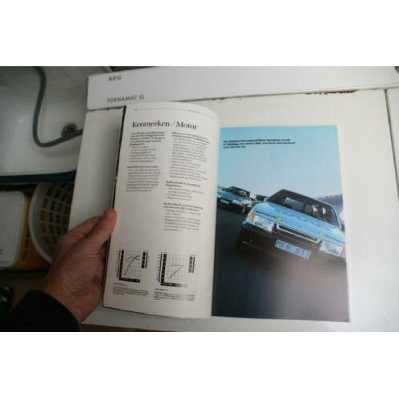Folder / boek Saab 9000 Vorm en Functie (1987) (38)