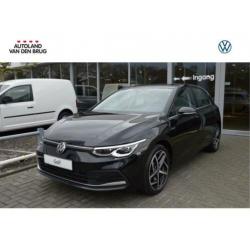 Volkswagen Golf 8 1.5 eTSI DSG 1st Edition Style | 18 inch L