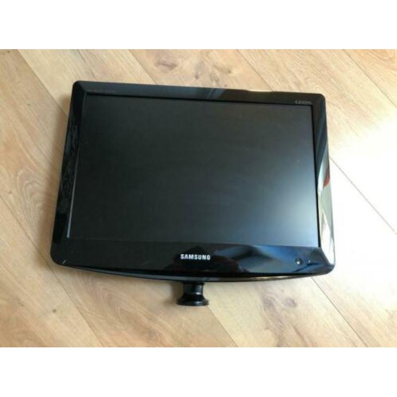 Samsung tv 20” syncmaster 2032mw