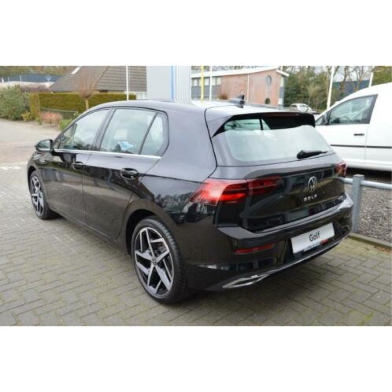 Volkswagen Golf 8 1.5 eTSI DSG 1st Edition Style | 18 inch L