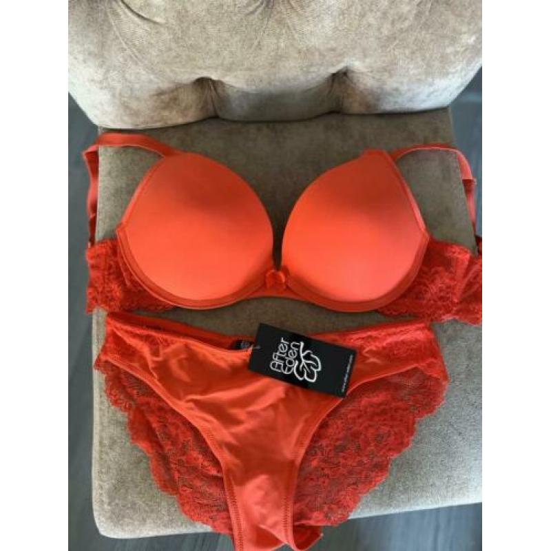 Lingerie set rood After Eden