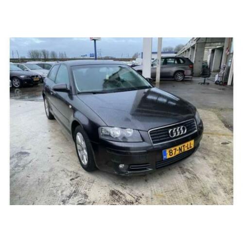 Audi A3 1.6 FSI Ambiente Pro Line