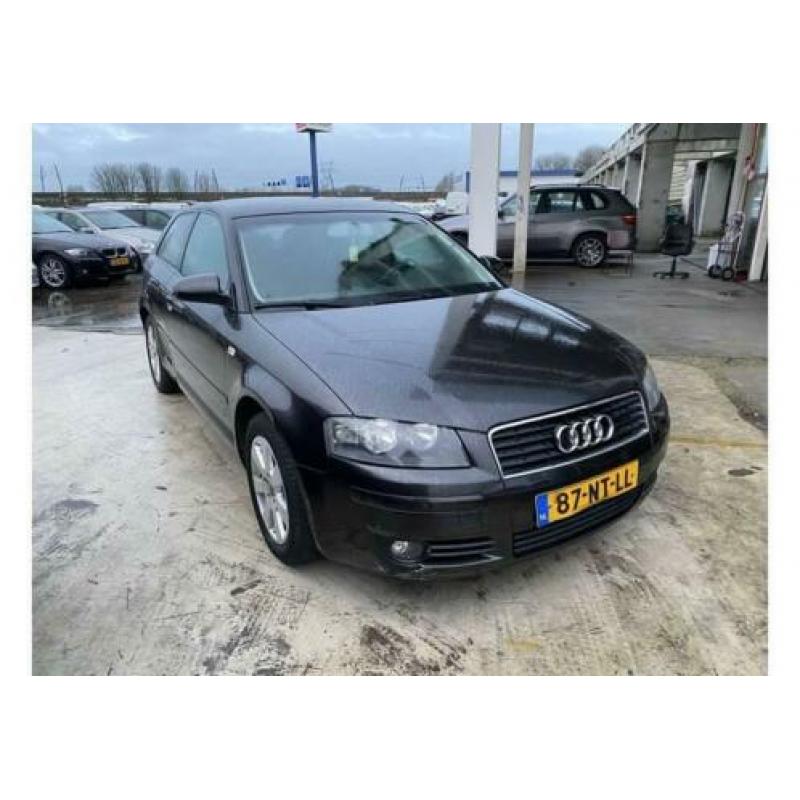 Audi A3 1.6 FSI Ambiente Pro Line