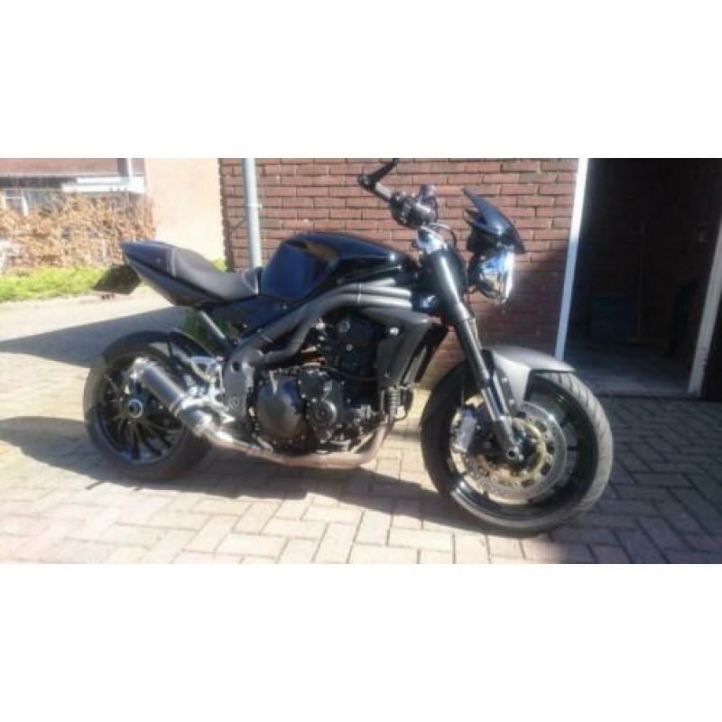 Speed triple 2010 metallic zwart!!