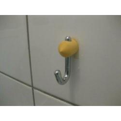 3 delige set toiletaccessoires, € 10,00