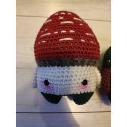 Hand gehaakte poppetjes, paddestoel, eikeltjes, radijsjes