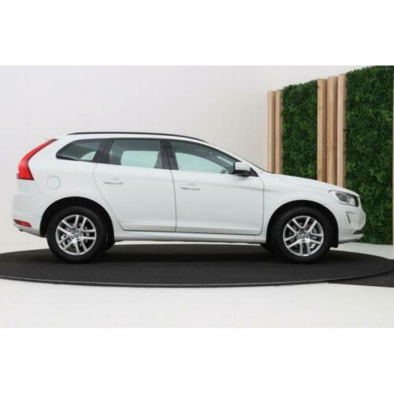 Volvo XC60 2.0 T5 FWD Momentum | Navigatie | Xenon | Alarm |