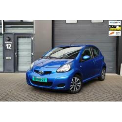 Toyota Aygo 1.0-12V Comfort Navigator *Navigatie, Elektr ram