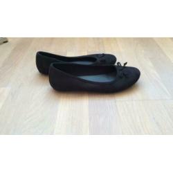 Suède ballerina’s maat 35