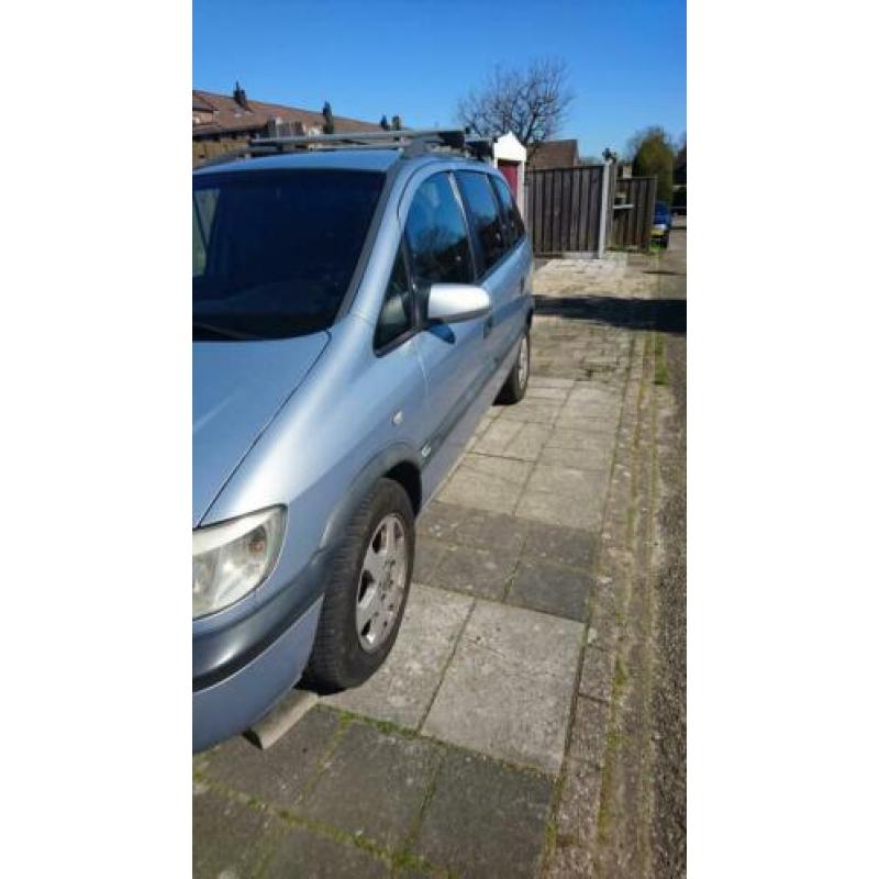Opel Zafira 2.2 16V 2003 Grijs apk 15-02-2021 AIRCO