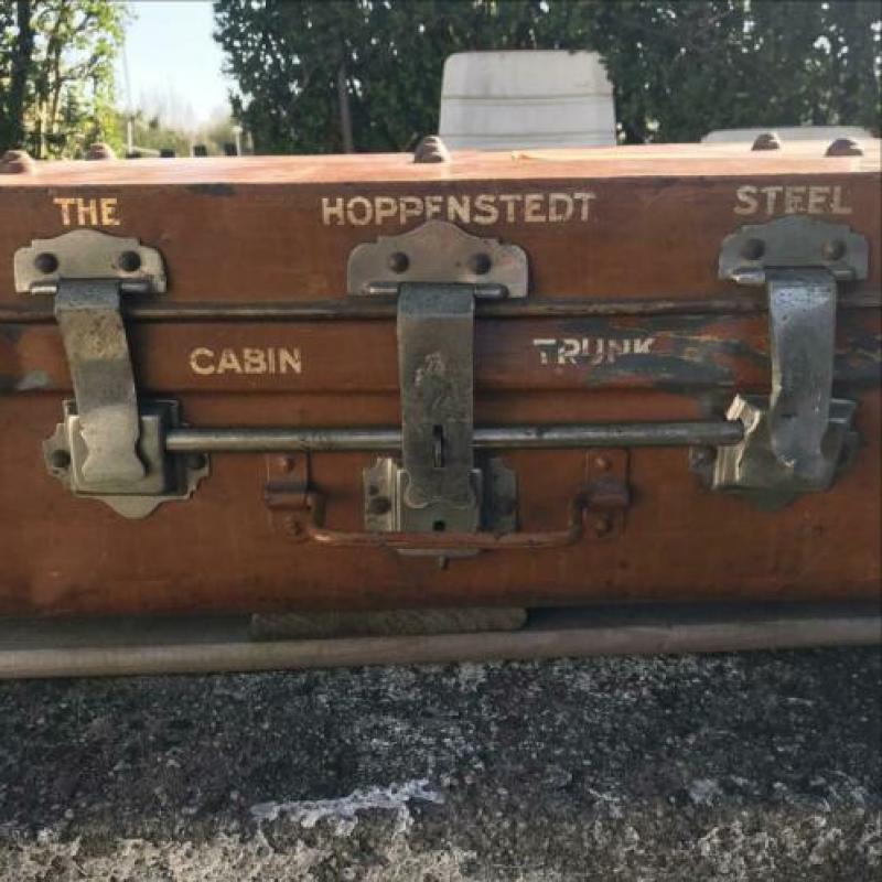 Antieke metalen kist koffer hoppenstedt steel cabin trunk