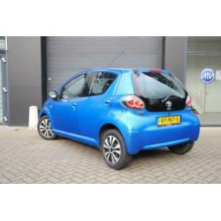 Toyota Aygo 1.0-12V Comfort Navigator *Navigatie, Elektr ram