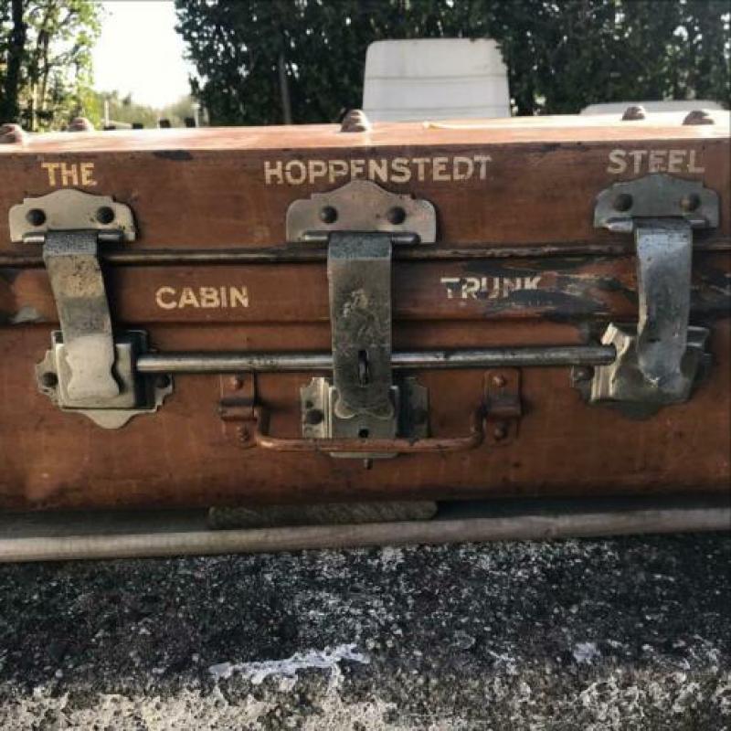 Antieke metalen kist koffer hoppenstedt steel cabin trunk