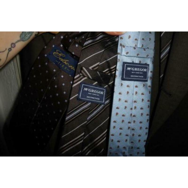 McGregor bruin / grijzig kostuum met 3 stropdassen 27 51802