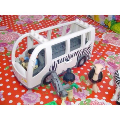 lego duplo Dierentuin Bus 10502 en2297-1: Cute Animals word