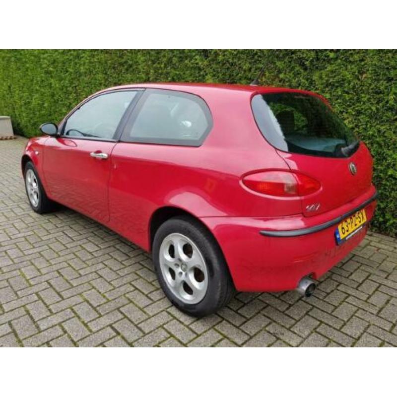 Alfa Romeo 147 1.6 T.Spark|Motor Defect|Handel|DHZ