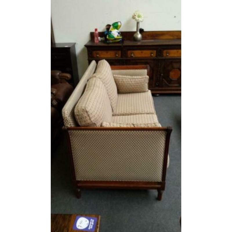 Klassieke Engelse bank 350 euro