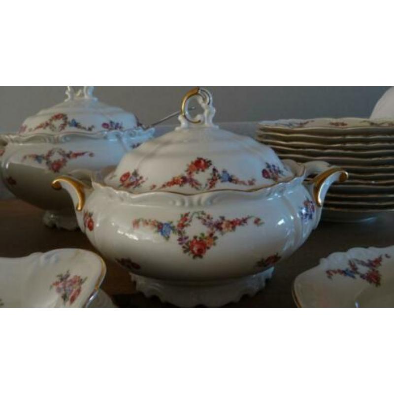 Roosje Bloemetjes Servies voor 12 pers.' Uitmuntende Staat