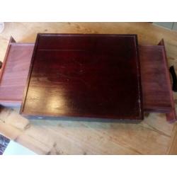 Lade kast 45/38 cm de laadjes zijn 29 cm br/21cm diep