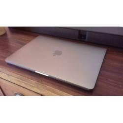 MacBook Pro 2017 / i5 / 8GB RAM / 128GB SSD Flash / 85 Cycli