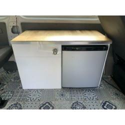 Camper tafel met koelkast en opberg voor T4/T5/T5GP/T6 NIEUW