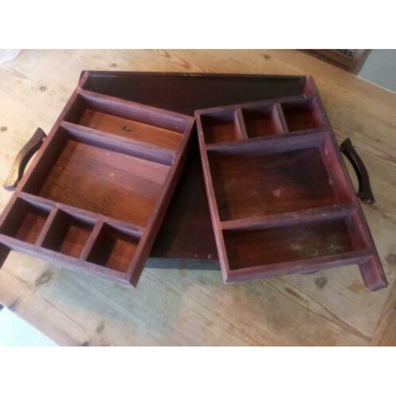 Lade kast 45/38 cm de laadjes zijn 29 cm br/21cm diep