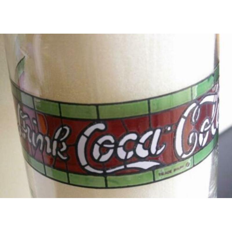 Glazen Coca Cola schenkkan groen / rode band glas en lood ef