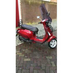 Vespa primavera / sprint