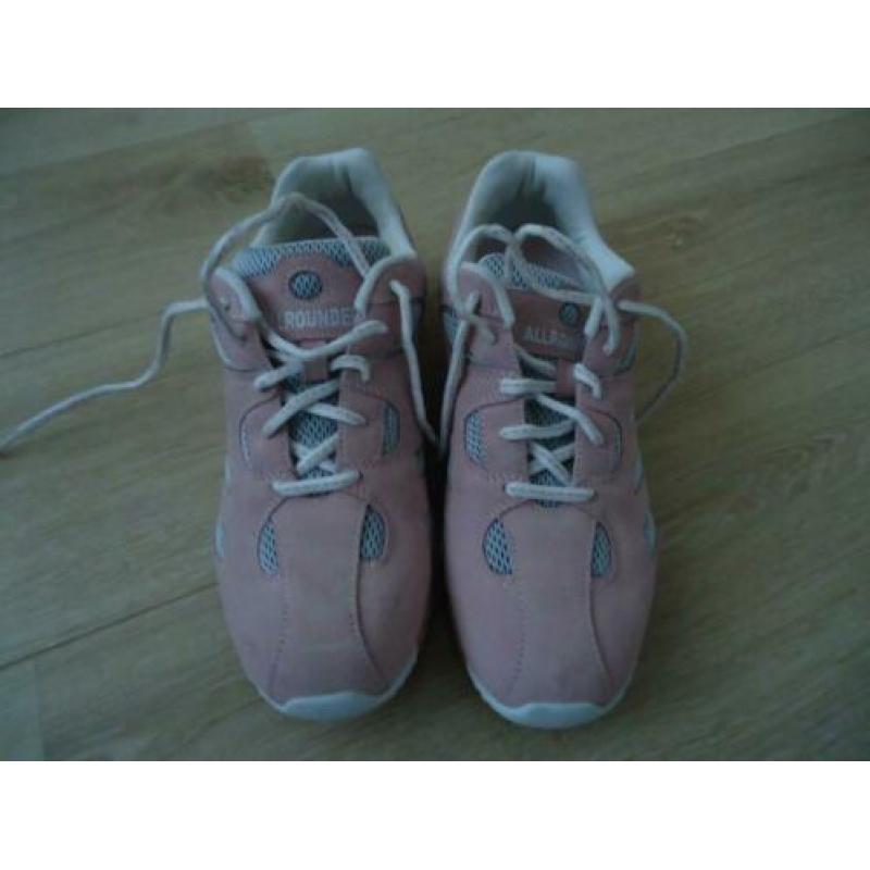 Laarzen echt leder en sneakers suede look .