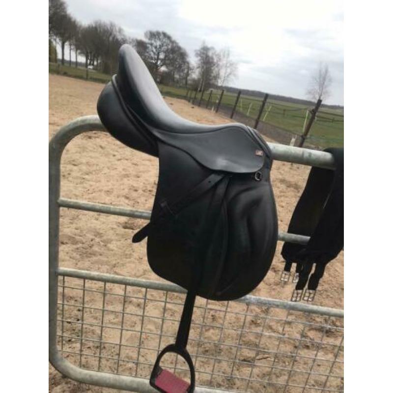 Rossner veelzijdigheidszadel 18 inch boom 31
