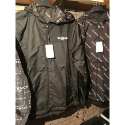 Jassen /zomer ??moncler ??stone island ??Amiri??