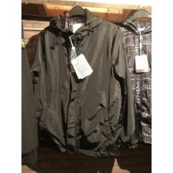 Jassen /zomer ??moncler ??stone island ??Amiri??