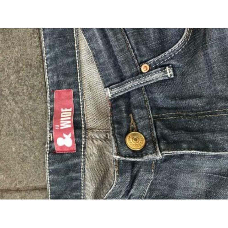 Mooie spijker/jeansbroek wijde pijpen mt36