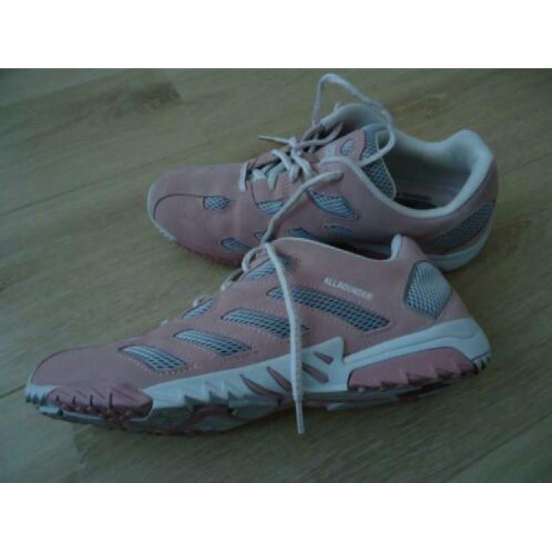 Laarzen echt leder en sneakers suede look .