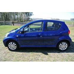 Toyota Aygo 1.0 12V Vvt-i 5DRS 2008 Blauw + winterbanden