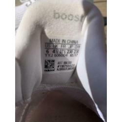 Adidas Ultra Boost maat 37 1/3