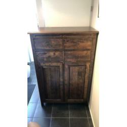 Koloniale stijl stevig donkerbruine houten kast