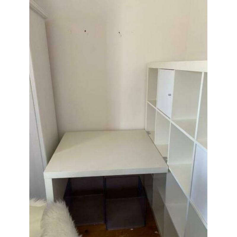 Ikea kallax bureau en kast icl. 2 kastjes 4 bakken