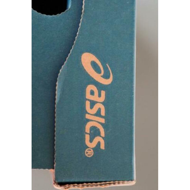 Asics schoenen. Maat 35,5